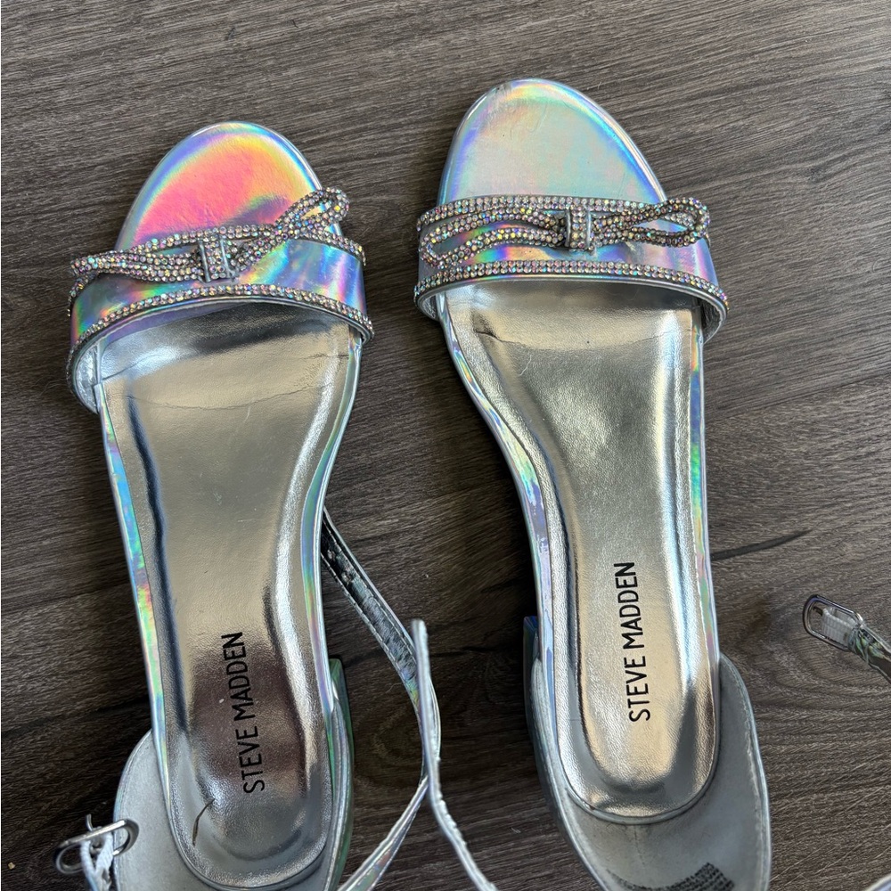 Steve Madden Silver Girls Sandals Size 3